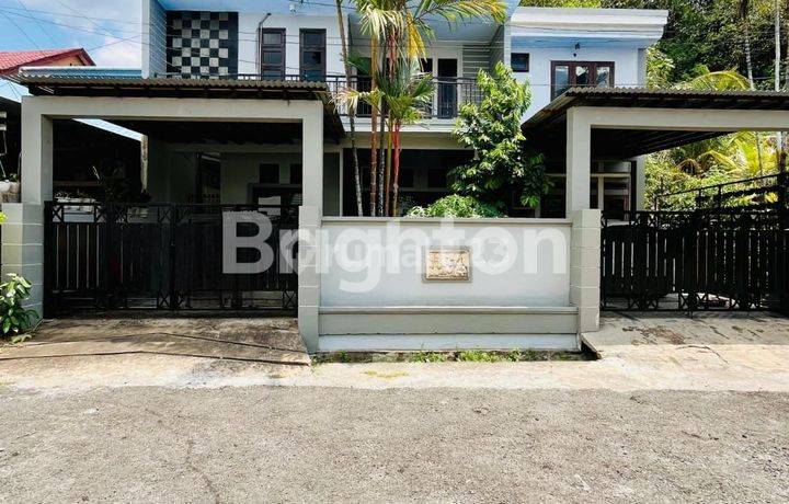 RUMAH 2 lantai LUAS DI CITRA GRIYA 
