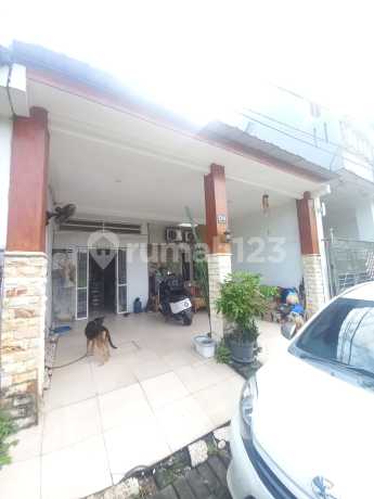 Rumah Homey di Kemilau Griyaku Regency Kebraon Wiyung Rumah Homey di Kemilau Griyaku Regency Kebraon Wiyung