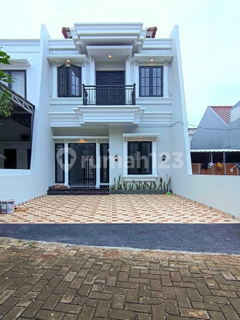 Rumah Baru 2 Lantai Desain Classic Di Pinang Ranti Jakarta