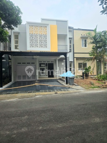 Darwin Cluster House in Gading Serpong in Good & Neat Condition