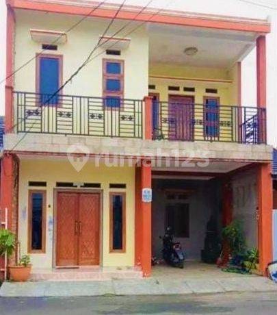 Di jual rumah 2 lantai perumahan villa Rizki Ilhami dekat Summarecon Mall Serpong