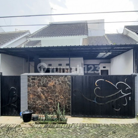 Dijual Rumah Minimalis Terawat 1,5Lt Ada Laundry Area dan Tempat Jemur Carport Sudah Berkanopi Siap Huni Lingkungan Aman Asri Strategis Dekat Cyber Mall dan Pusat Bisnis Selangkah ke Unmer di Perum Alam Dieng Residence Malang Kota H598