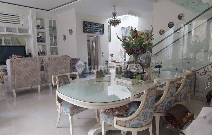 Dijual Rumah La Ritz Embassy Pakuwon Indah 
