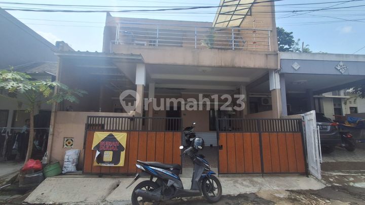 Rumah Strategis 8 Menit ke Cibinong City Mall 2 Lantai Hadap Timur J38016 Rumah Strategis 8 Menit ke Cibinong City Mall 2 Lantai Hadap Timur J38016
