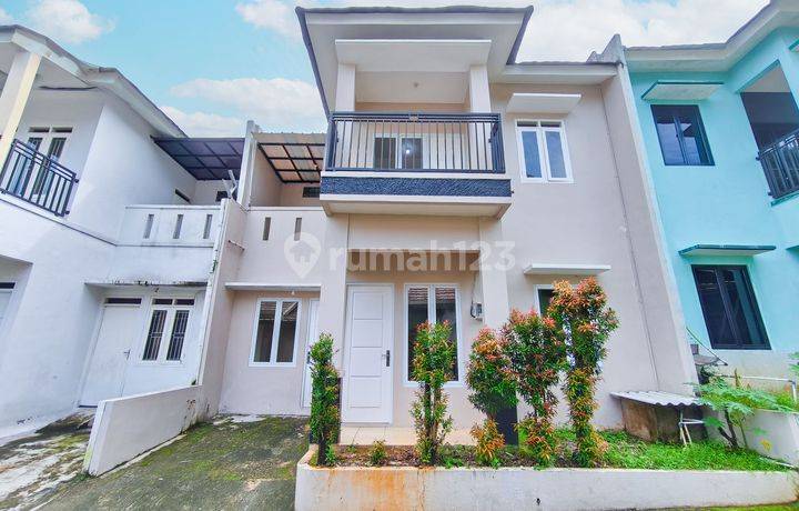 Rumah Strategis 3 KT 15 Menit ke Cibinong City Mall SHM Bebas Banjir J34115