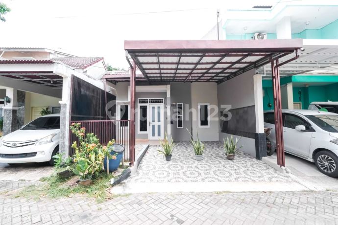 Rumah Strategis 15 Menit ke Gerbang Tol Cimanggis 2 Dibantu KPR J35412