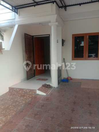 Rumah di Kresek Indah 2, Ukuran 4 X 13.5 , 2 Lantai, Semifurnish, Bagus dan Rapi