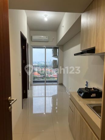 Dijual dan Disewakan Apartemen Parkland Avenue 2 Kamar Tidur Semi Furnished Bagus
