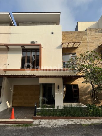 Rumah Minimalis Modern Cassanova Sutami-Tenang dan Strategis Rumah Minimalis Modern Cassanova Sutami-Tenang dan Strategis