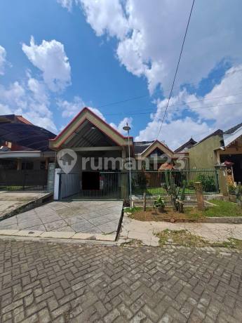 Rumah Terawat Kawasan Nyaman di Bukit Cemara Tidar Malang Rumah Terawat Kawasan Nyaman di Bukit Cemara Tidar Malang
