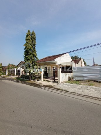 Rumah Siap Huni Dekat Exit Tol di Karanglo Indah Malang