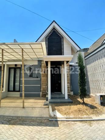 Rumah Modern Minimalis di Grand Masyhur Residence Malang