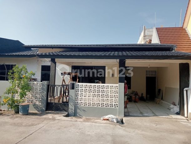 Rumah Dijual Di Kompleks Patria Jaya Jatirahayu Pondok Gede Bekasi Rumah Dijual Di Kompleks Patria Jaya Jatirahayu Pondok Gede Bekasi
