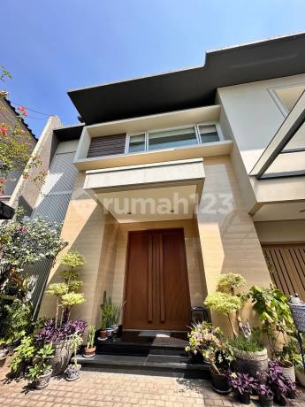 Rumah Modern Minimalis Siap Huni di Pondok Indah