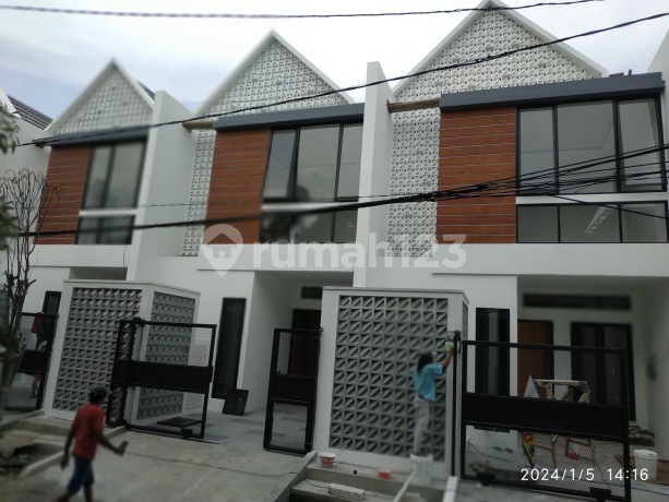 Baru Gress Rumah Gading Pantai