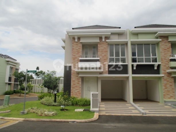 Dijual Rumah Hook di Cluster Edison, Gading Serpong