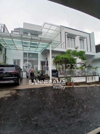 Luxury 2.5-Story House in Bellacasa Depok -Imelin-