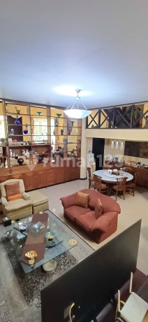Rumah di Mega Cinere SHM 2 Lantai