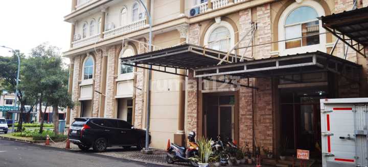 Dijual Ruko Sentral Niaga Terlihat Dari Jalan Raya Green Lake City