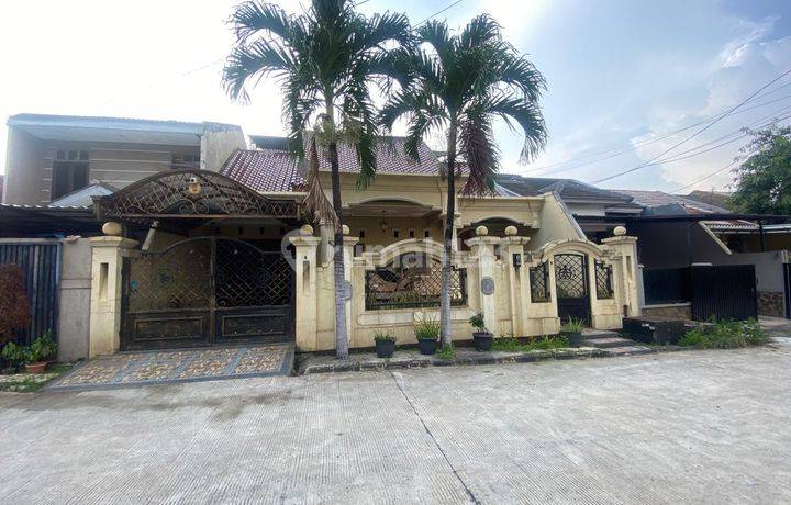 dijual 3 Lantai SHM Perumahan Studio Alam Indah Sukmajaya Depok