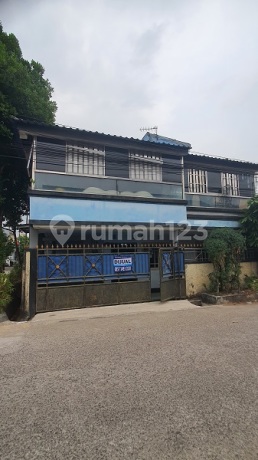 Quick Sale Cheap. 2-Story House, In Villa Pertiwi Depok Spacious And Comfortable.