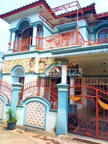 Hunian 2 Lantai yang Nyaman dan di Lokasi Strategis 