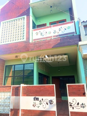 Hunian 2 Lantai dengan Lingkungan yang Asri dan Nyaman