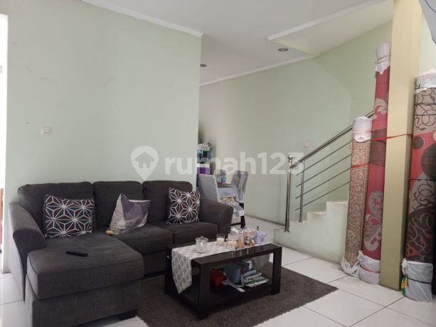 Rumah 2 Lantai (baru Renov 2023) Di Komplek Sauyunan Cibaduyut (masuk Dr Jl. Cibaduyut Lama) Sayap Kopo & Cibaduyut Kec Bojongloa Kidul Bandung