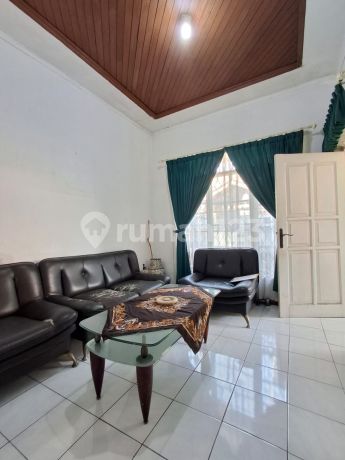 Rumah 2 Lantai di Komplek Cibolerang Indah Kec Babakan Ciparay Bandung