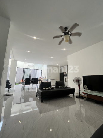 Jual Cepat Rumah 180M2 Alam Sutera Feronia