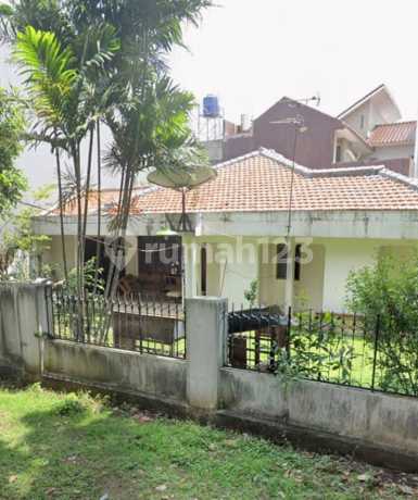 Rumah Komplek Duren Sawit Baru,Jalan Selat Sunda