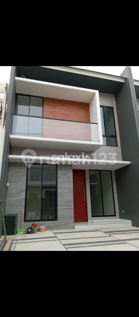 New Ready Luxury Florence Pakuwon City House Rare Hot Listing