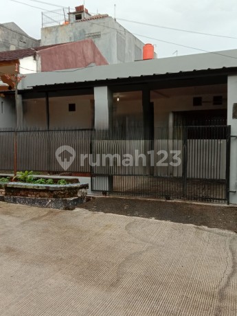 Rumah di Wismamas, Cinangka, Pondok Cabe Rumah di Wismamas, Cinangka, Pondok Cabe