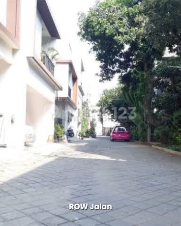 Rumah di Jakarta Selatan, Cilandak, Pondok Labu, Bali Maisonette