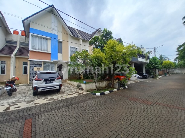 House in Cluster for Sale in Bukit Cimanggu City Bogor