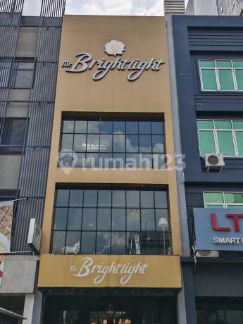 Jual / Sewa Ruko 4,5 Lantai di Kawasan Elang Laut Boulevard Pik 1 Jakarta Utara