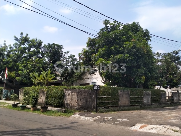 Rumah Murah Lokasi Strategis di Komplek Sarua Makmur