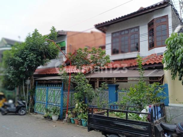 Rumah Mewah Dijual Murah di Pasadena Mayaran Semarang Rumah Mewah Dijual Murah di Pasadena Mayaran Semarang