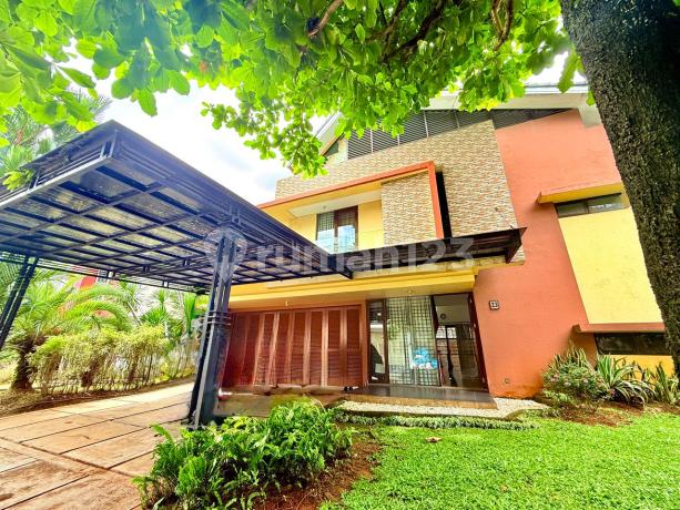 Rumah 2 Lantai SHM Semi Furnish Cluster Depan Dekat Tol Sentul City, Bogor