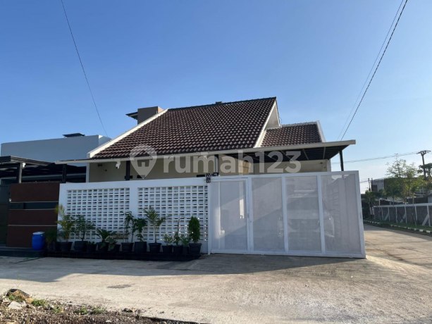 Rumah Hook Komplek Tci Taman Cibaduyut Indah Dekat Bpk Penabur Rumah Hook Komplek Tci Taman Cibaduyut Indah Dekat Bpk Penabur