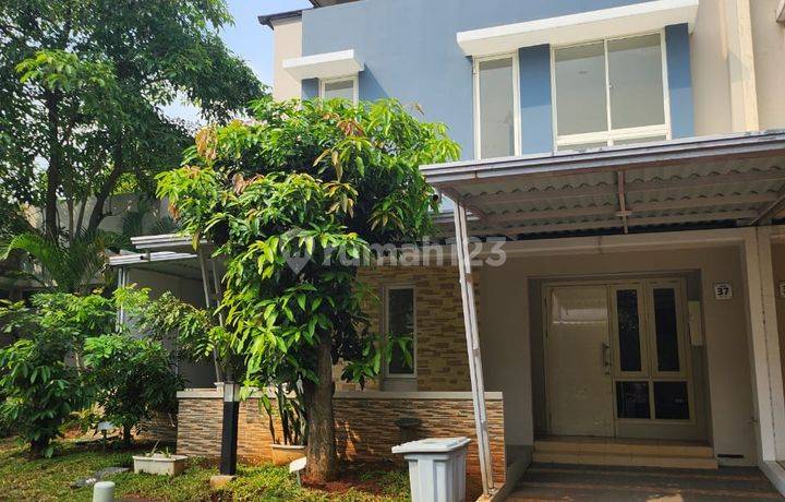 Rumah Bagus Samping Sport Club di Cluster Thomson Summarecon Serpong