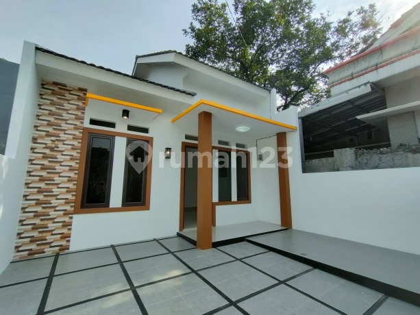 RUMAH LUAS POSISI HOOK HARGA MURAH SIAP HUNI DI SENOPATI ESTATE RUMAH LUAS POSISI HOOK HARGA MURAH SIAP HUNI DI SENOPATI ESTATE