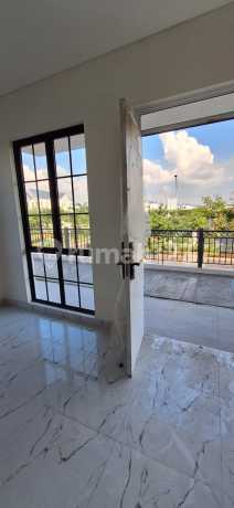 Rumah Hoek Lavon 2 Margonite, Desain British Modern, Cikupa Rumah Hoek Lavon 2 Margonite, Desain British Modern, Cikupa