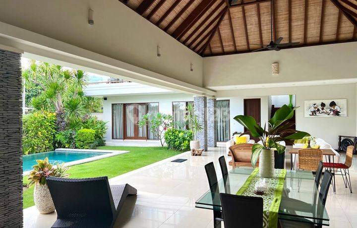 VILLA CANGGU FULLY FURNISHED WITH RICEFIELDS VIEW