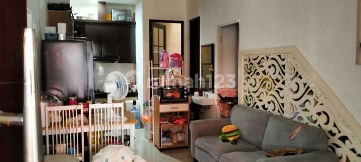 Ready-to-Occupy House in Green Village Tangerang, Strategic Location, Negotiable