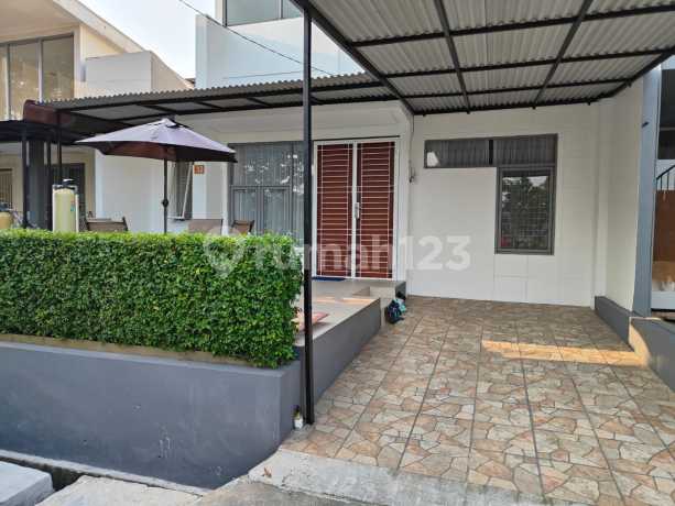 Rumah, 2 Lantai di Cluster Taman Piccadilly Cikarang