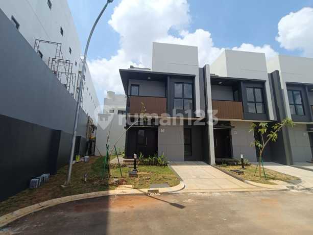 Rumah Baru 4BR Siap Huni di Cluster Regia Summarecon Crown Gading