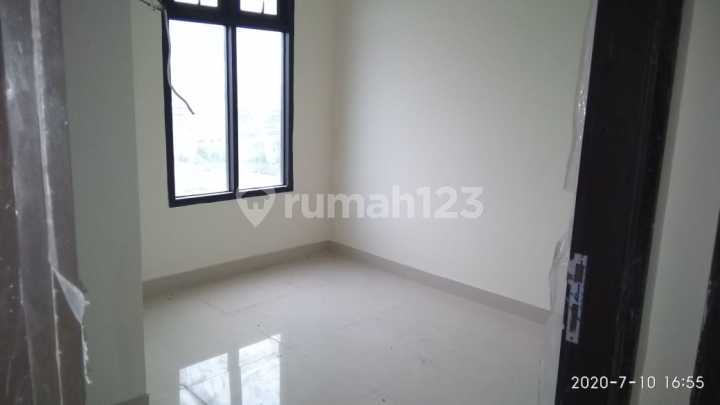 Siap Huni Harga di Bawah Pasaran Apartemen Chadstone Cikarang