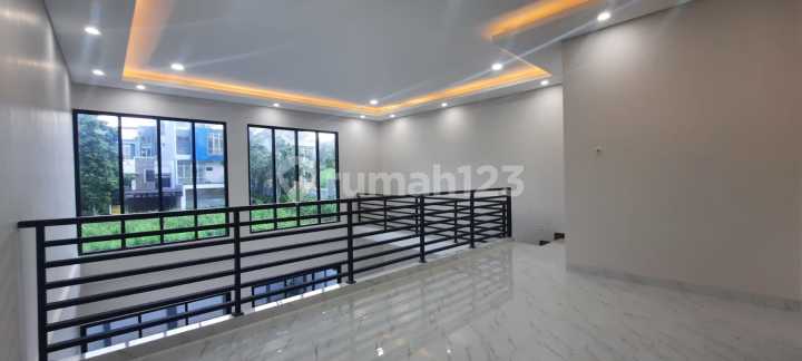 Rumah Mewah Sentul City dekat Taman Budaya Rumah Mewah Sentul City dekat Taman Budaya