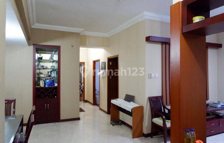 POINS SQUARE Apartment Walking Distance to MRT Lebak Bulus